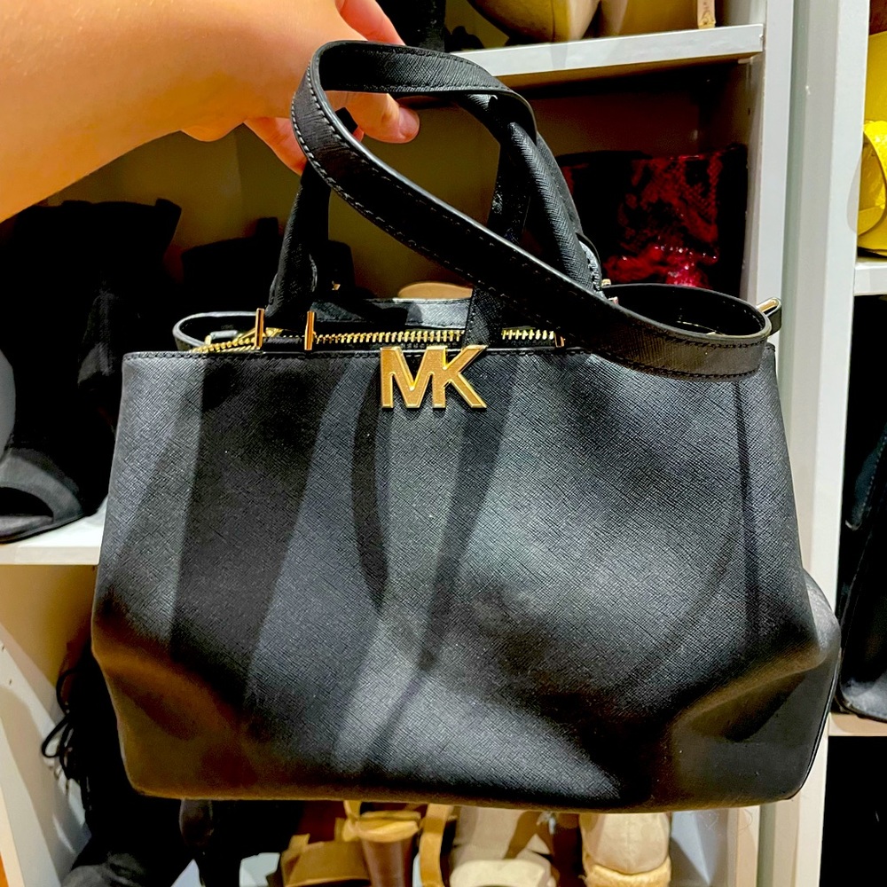 Micheal Kors Purse